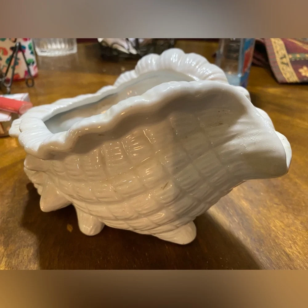 Decor - Picture 1 of 3